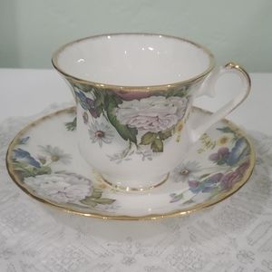 Vintage Heirloom Tea Cup & Saucer made in England